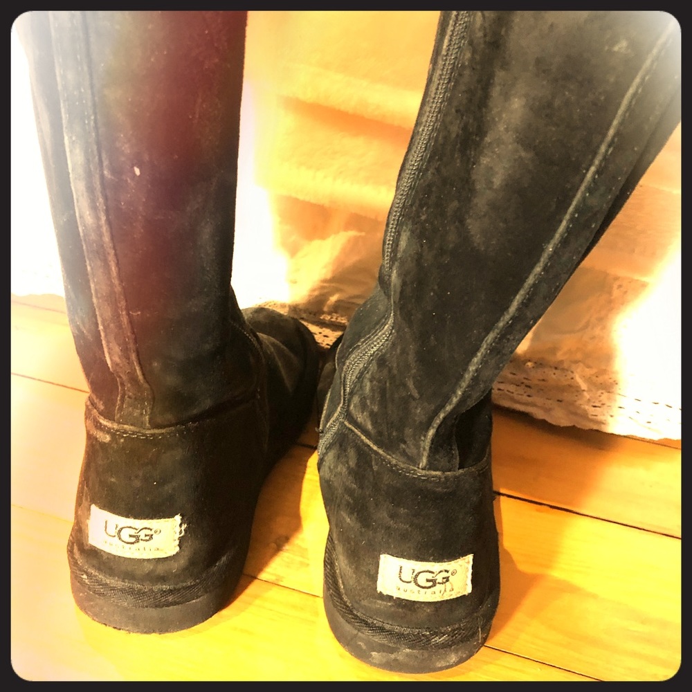 Black tall Uggs